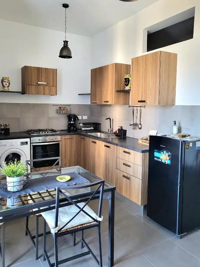 I Mori Apartment 팔레르모 0*,  이탈리아